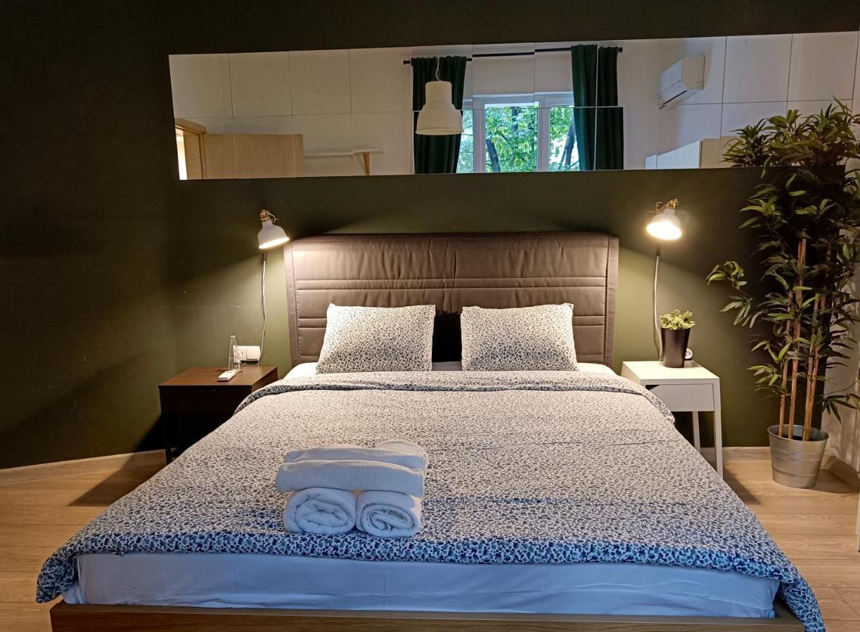 Newly Refurbished Apartment In The City Center Sofia Esterno foto